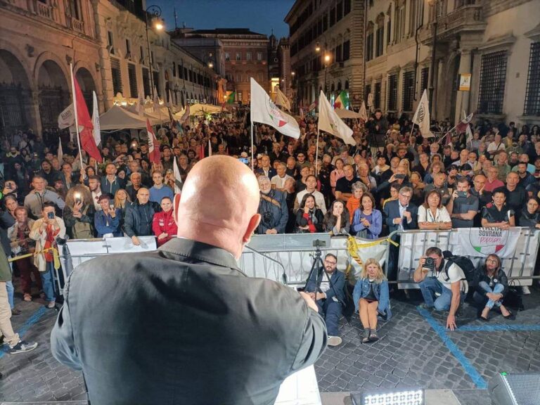 Piazza Santi Apostoli, Roma 2022
